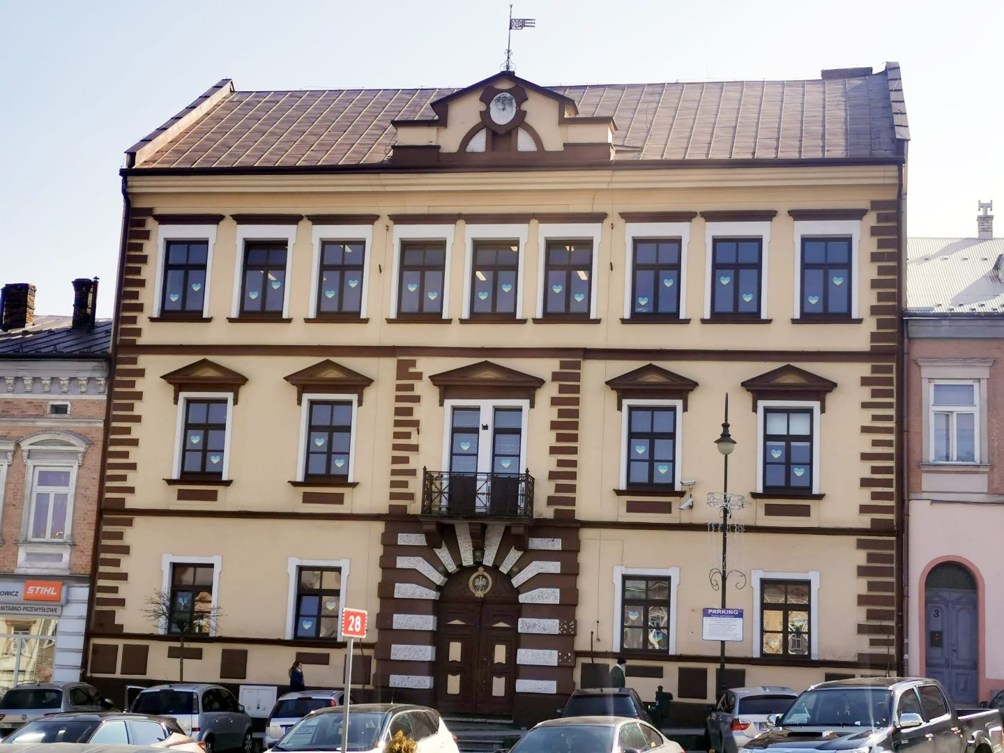 Grybów, Ukraina, budynek dawnego LO im. Artura Grottgera
