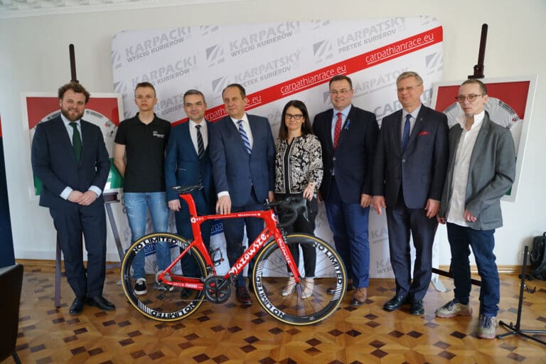 „Orliki” z całego świata przejadą przez Piwniczną, Szczereż i Modyń… Ukraińcy dostali numer jeden