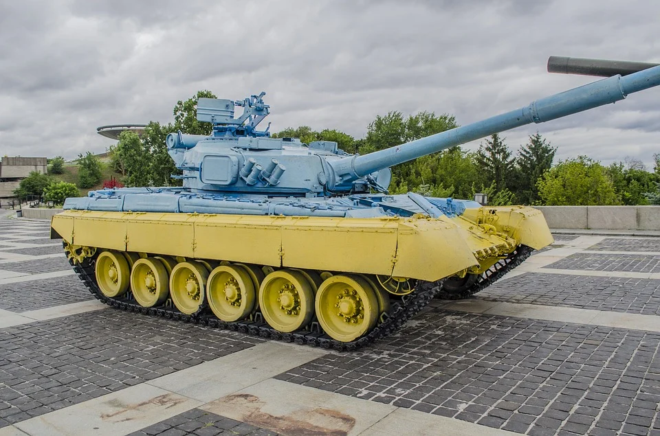 Kijów, niebiesko-żółty czołg