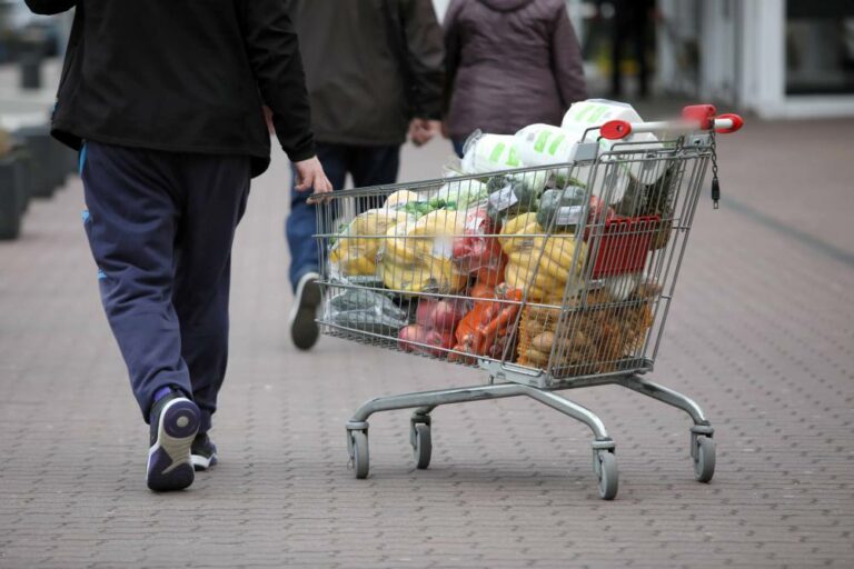 W marcu w sklepach było drożej średnio o ponad 15 proc. 