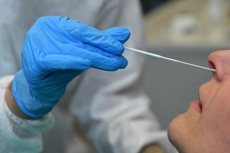 Niedzielski: w kwietniu decyzja, czy stan epidemii zostanie zastąpiony stanem zagrożenia epidemicznego