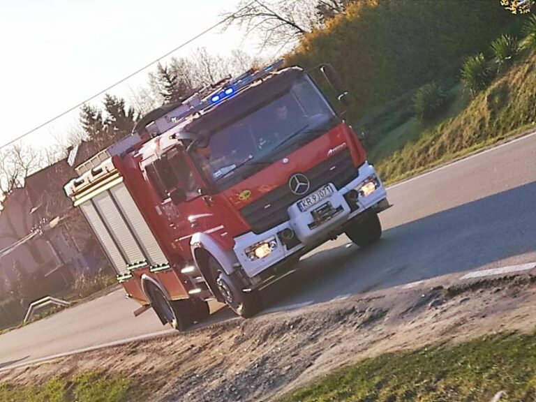 Trzycierz. Zderzenie trzech samochodów osobowych