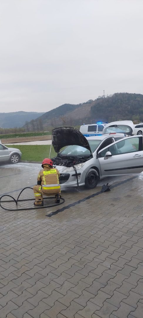 Wielogłowy, pożar samochodu
