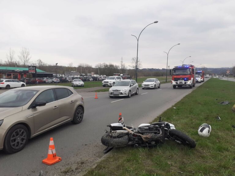 Smutna strona wiosny: sezon na karetki wiozące motocyklistów do szpitali otwarty. Uważajcie na siebie!