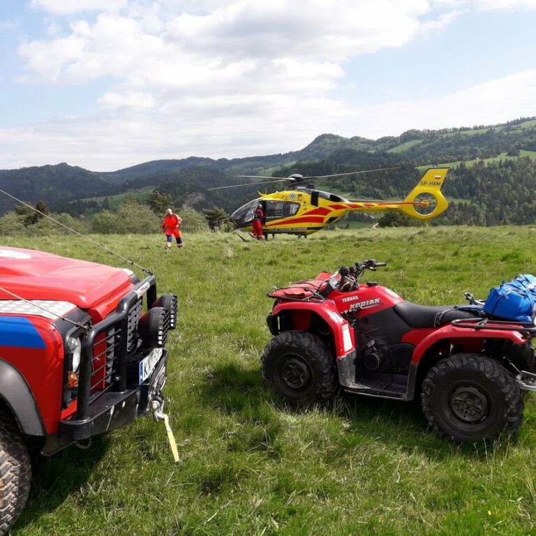 Przehyba – Stary Wierch. Po ranną rowerzystkę przyleciał śmigłowiec