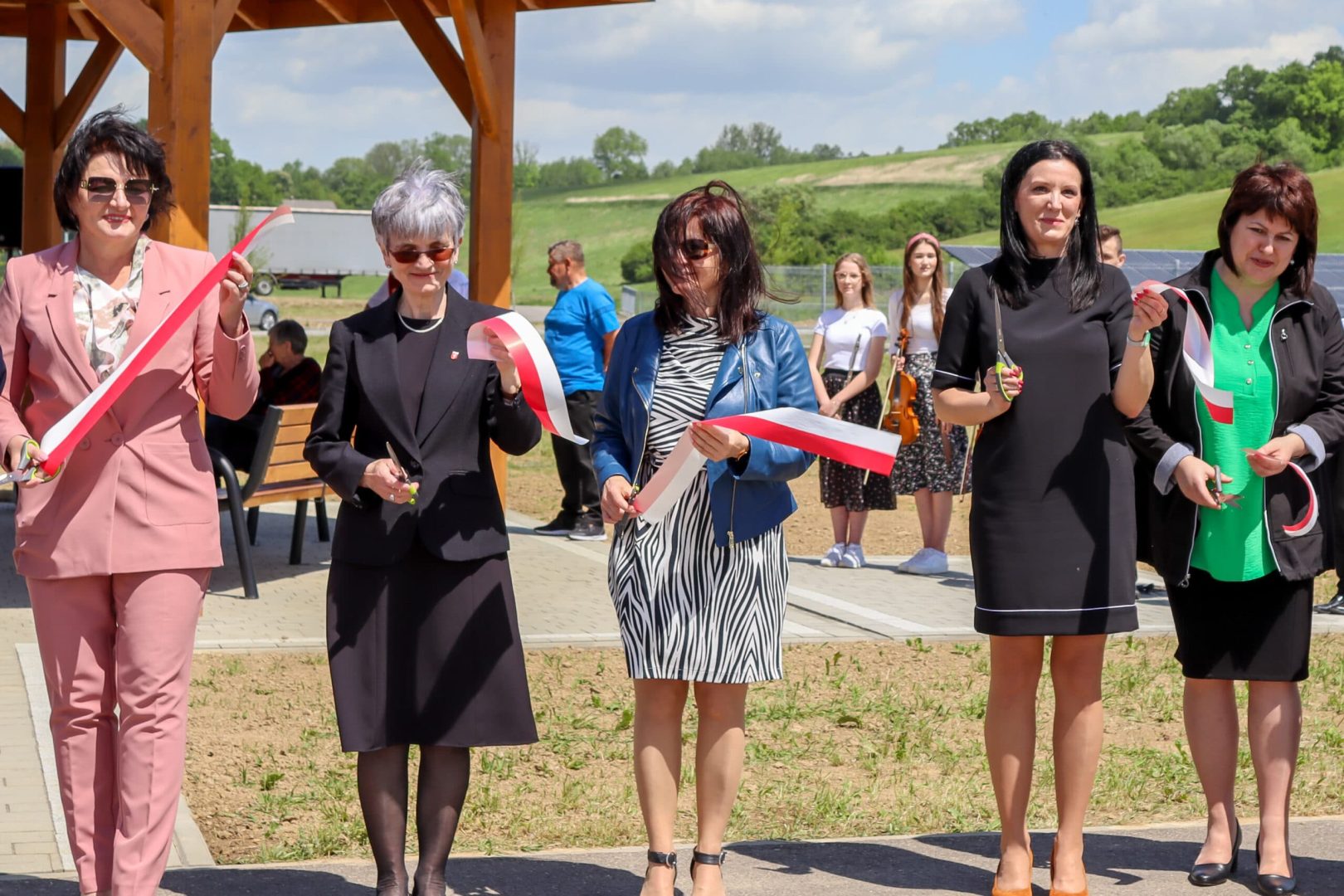 otwarcie tężni solankowej i boiska do piłki ręcznej plażowej