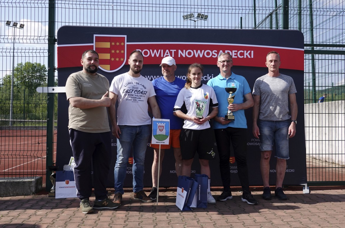 Turniej Piłki Nożnej Pracowników Samorządowych i Służb Mundurowych o Puchar Starosty Nowosądeckiego i Wójta Gminy Łącko