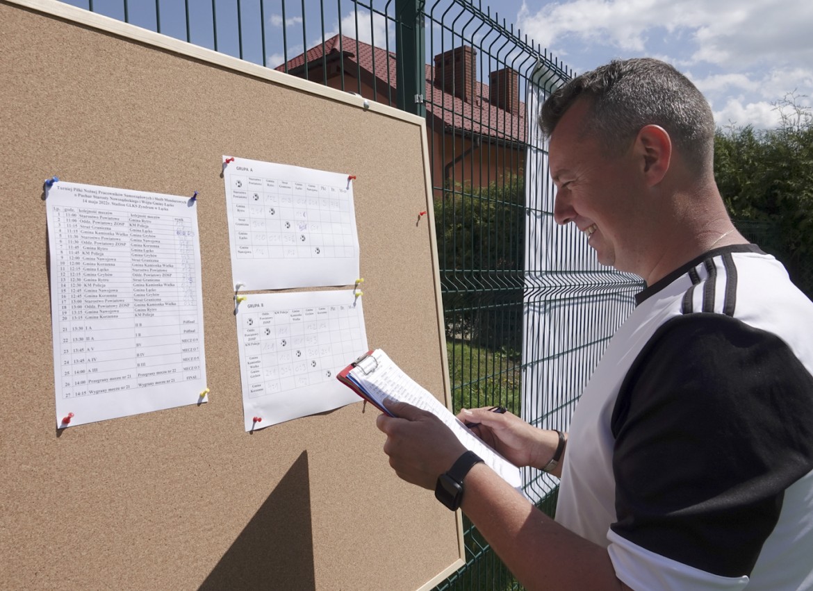 Turniej Piłki Nożnej Pracowników Samorządowych i Służb Mundurowych o Puchar Starosty Nowosądeckiego i Wójta Gminy Łącko