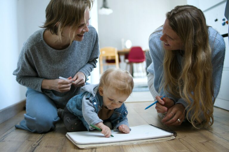 Nawet 3 tys. zł miesięcznie na zatrudnienie niani. Wystartowała rekrutacja. Wsparcie również dla obywateli Ukrainy!