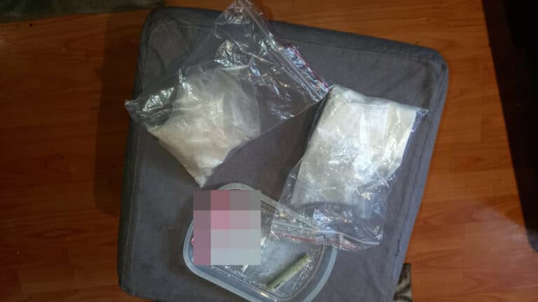 Narkotyki w mieszkaniu. Właściciel zgłosił się do komendy