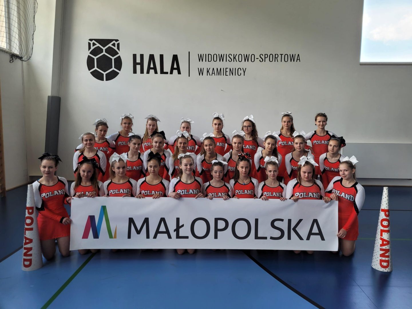 cheerleaderki Nowy Sącz, Kamienica
