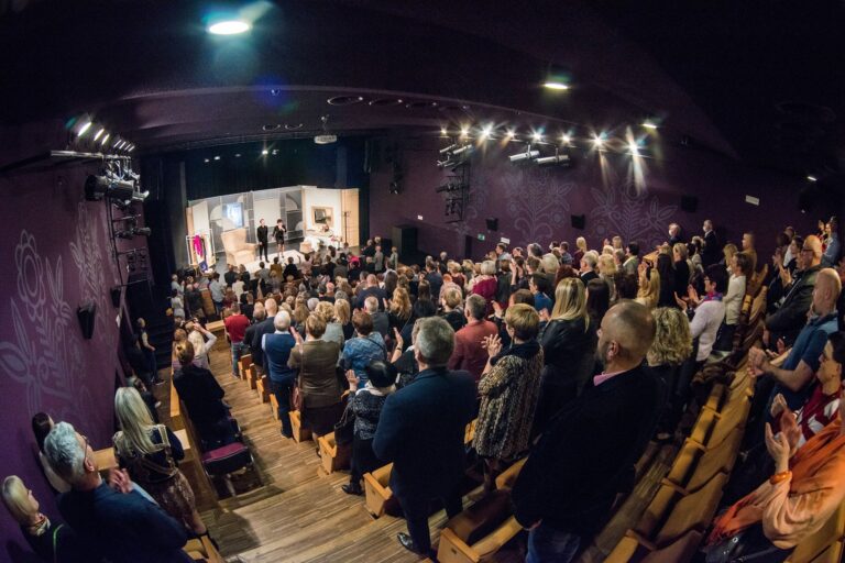 8 lipca rozpoczyna się sprzedaż biletów na spektakle Jesiennego Festiwalu Teatralnego?