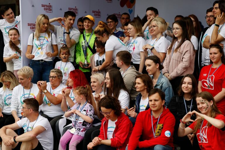 TO się nie skończyło. TO nadal SIĘ DZIEJE… Ludzie z WSB-NLU rozkręcili maszynę do ratowania życia