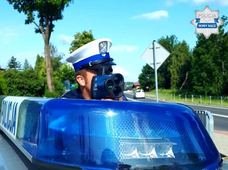 Od dziś do niedzieli więcej patroli na drogach Sądecczyzny