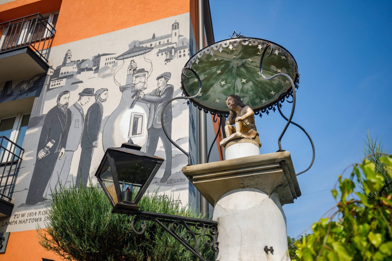Łukasiewicz Kapliczka-na-Zawodziu-figurka-Gorlice