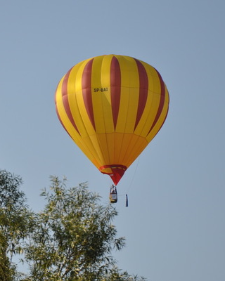 1. balon SP-BAO Cameron C-90 pilot Tomasz Kuchciński z załogą