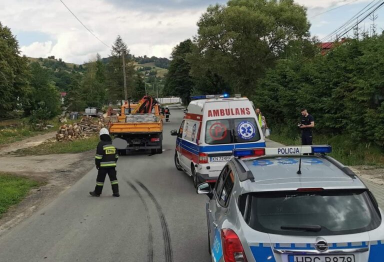 Łomnica-Zdrój. Samochód ciężarowy potrącił 14-latkę