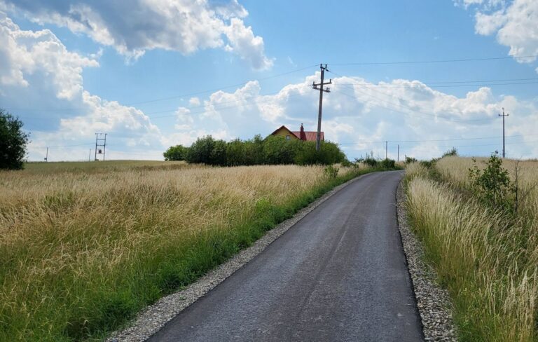 Drogi w Trzetrzewinie i Naściszowej już po remoncie