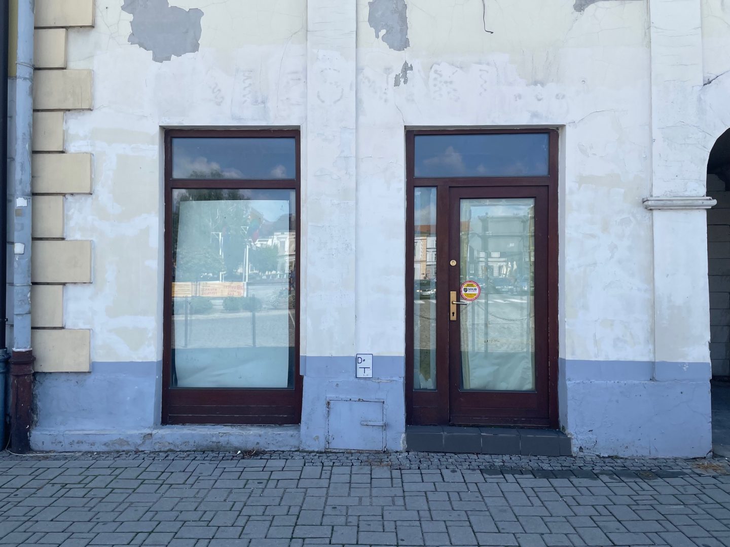 Nowy Sącz. Masowo zamykane sklepy w centrum miasta