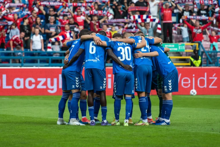 Kolejny spadkowicz na drodze Sandecji