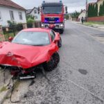 Stary Sącz - kierowca wjechał w ogrodzenie