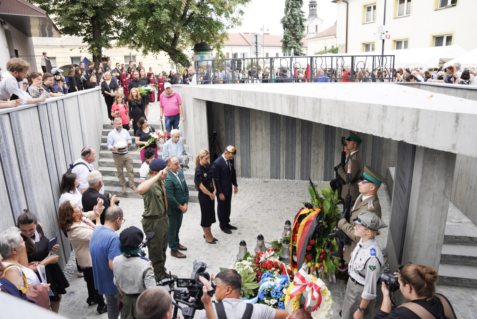 odsłonięcie pomnika ofiar Holocaustu Nowy Sącz