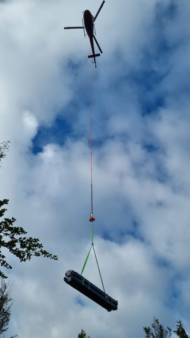 Mogielica, wieża widokowa, budowa, helikopter, śmigłowiec