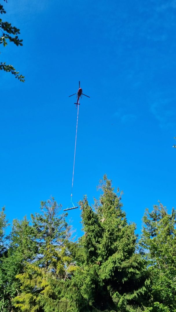Mogielica, wieża widokowa, budowa, helikopter, śmigłowiec