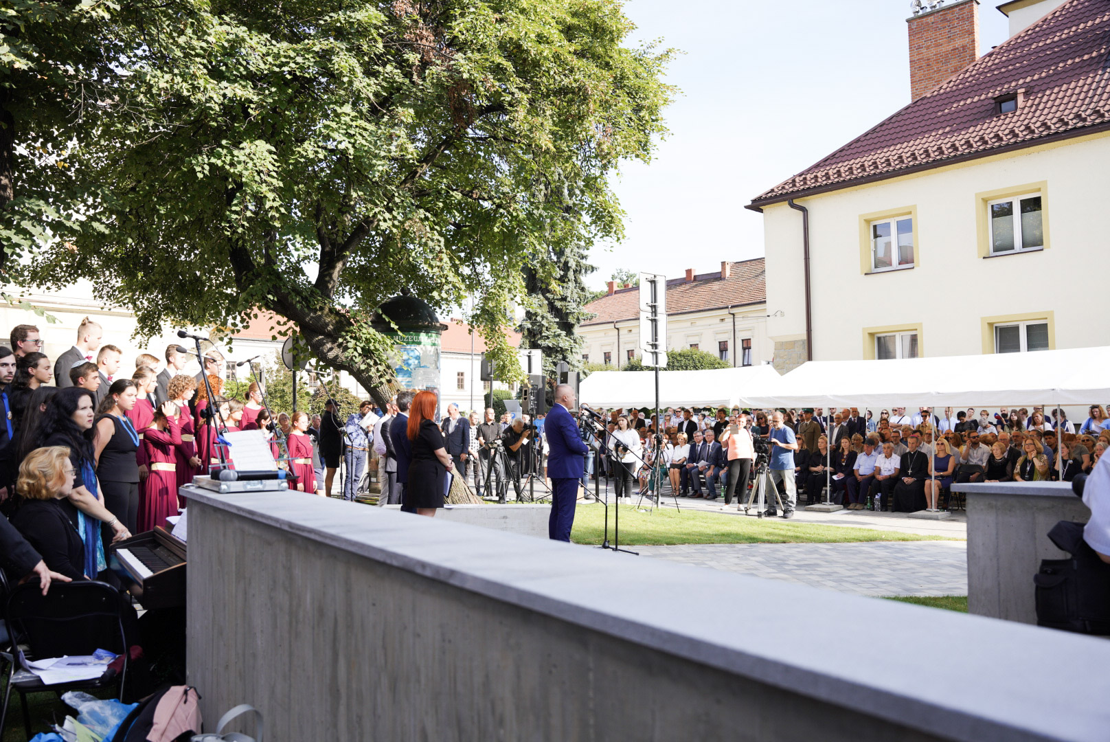 odsłonięcie pomnika ofiar Holocaustu Nowy Sącz