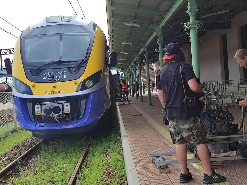 o psie który jeździł koleją