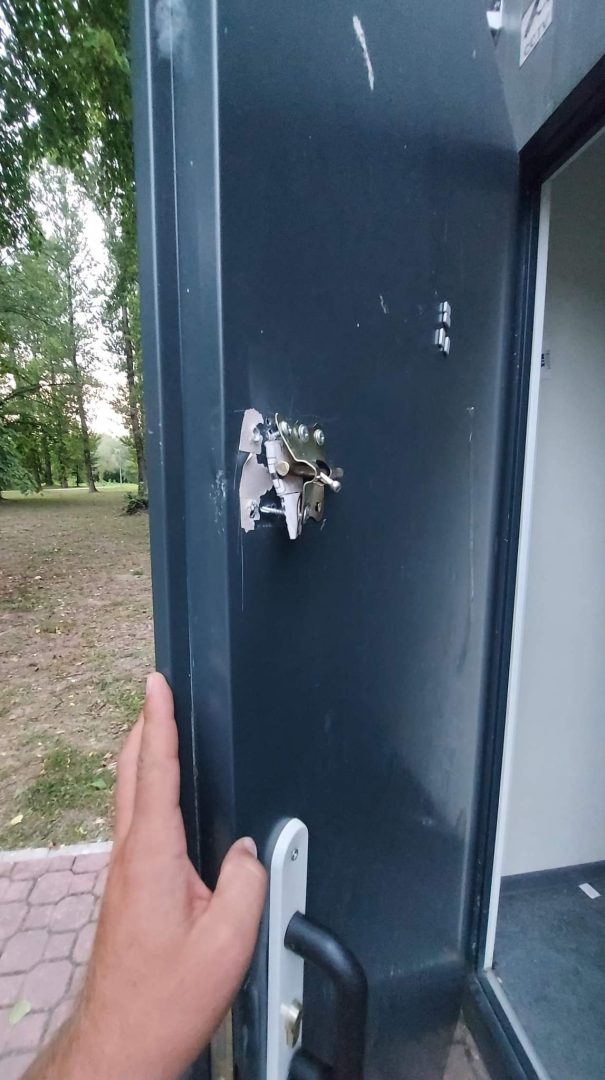 Łącko. Dewastacja Gminnego mienia