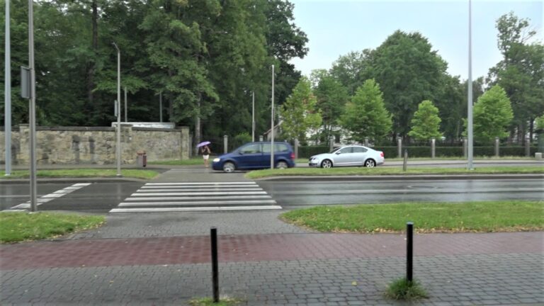 Złamali przepisy przed samymi obiektywami kamer