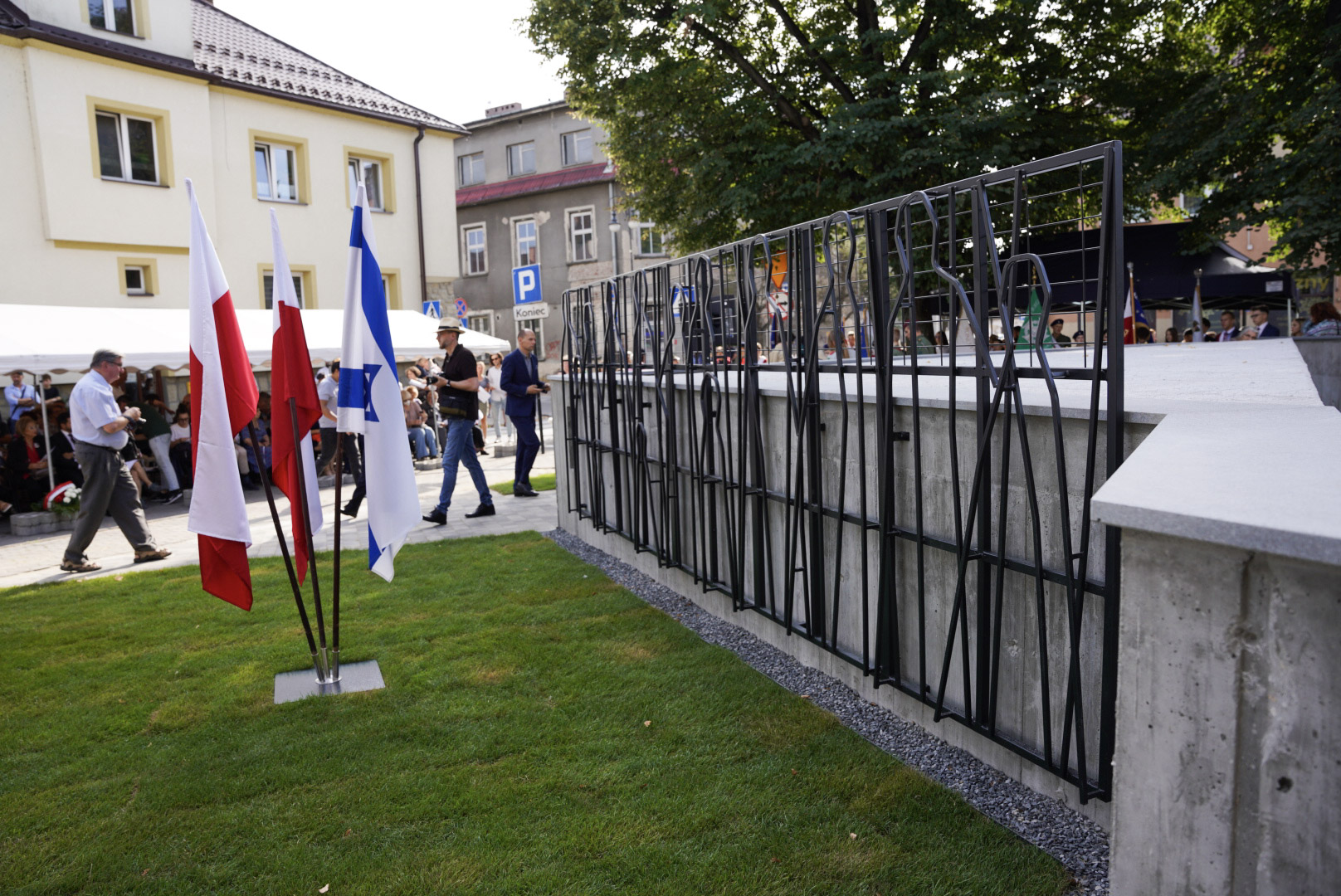 odsłonięcie pomnika ofiar Holocaustu Nowy Sącz
