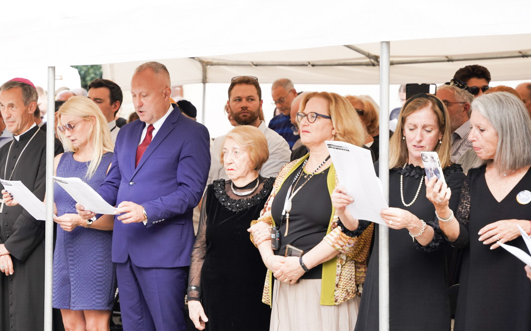 odsłonięcie pomnika ofiar Holocaustu Nowy Sącz