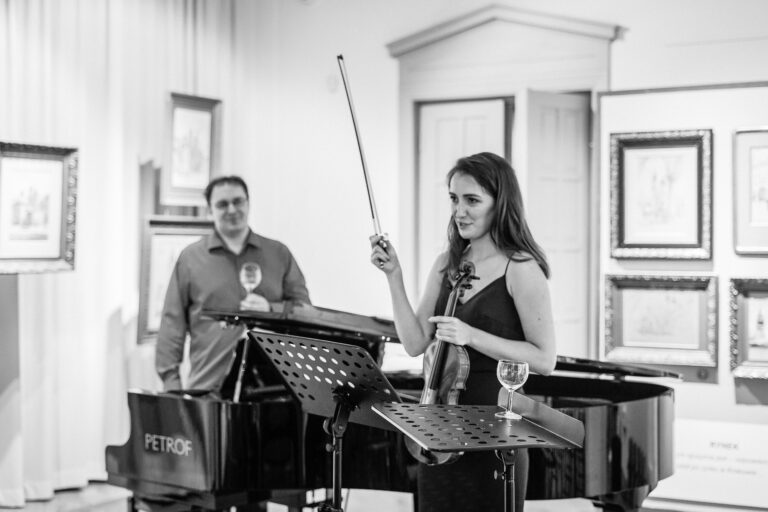 Klimatyczny koncert na zakończenie wystawy „Kraków Kruków” w Muzeum Okręgowym
