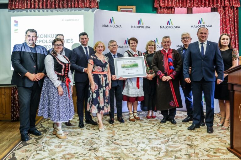 Przysietnica dwukrotnie na podium w konkursie małopolskich wsi