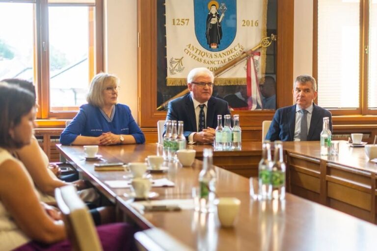 Ostatnie dni na wyrażenie opinii w sprawie przedłużenia terminu wymiany ,,kopciuchów”
