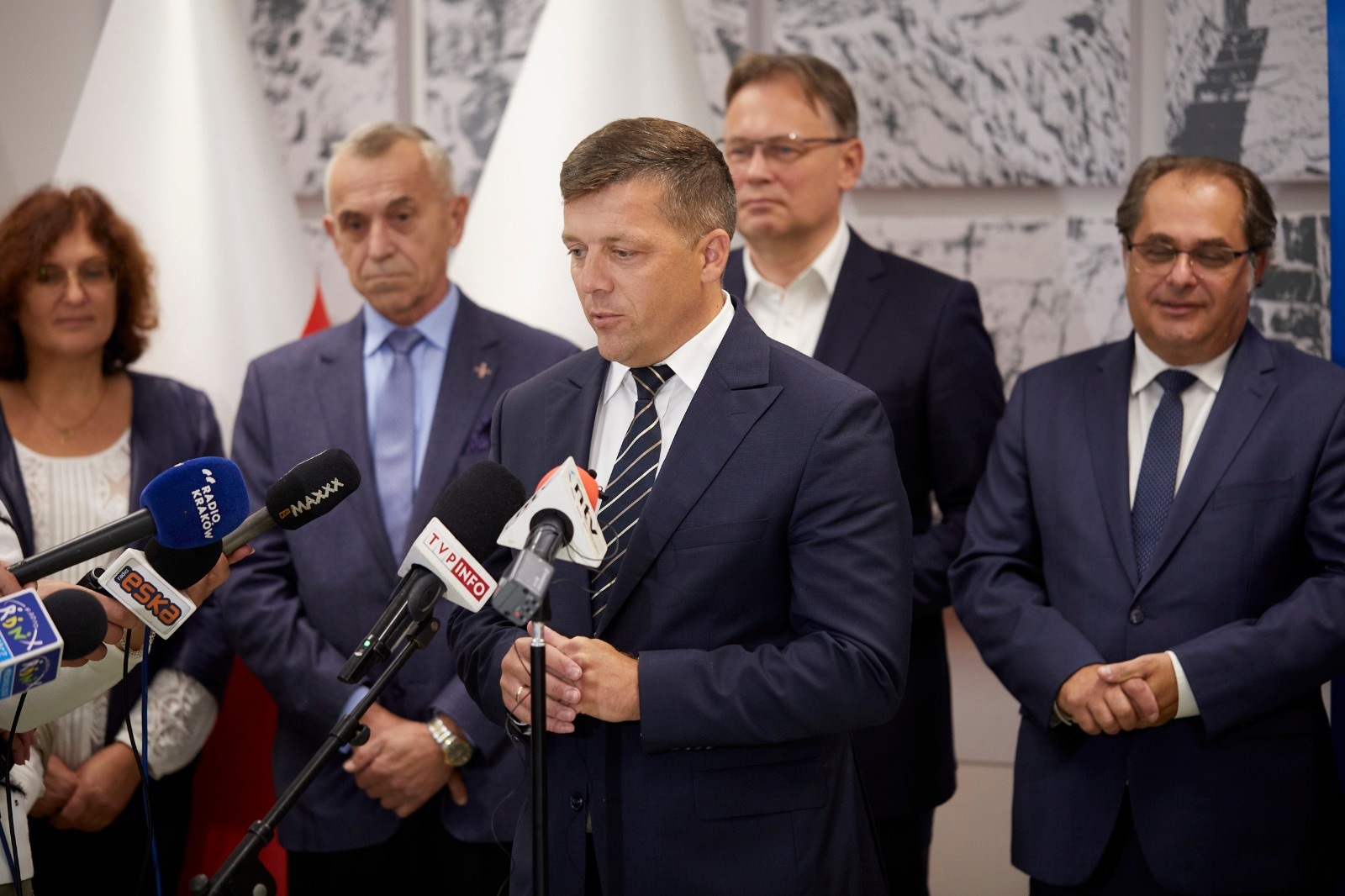 Kamienica Nawojowska, stopnie, budowa, Marek Gróbarczyk