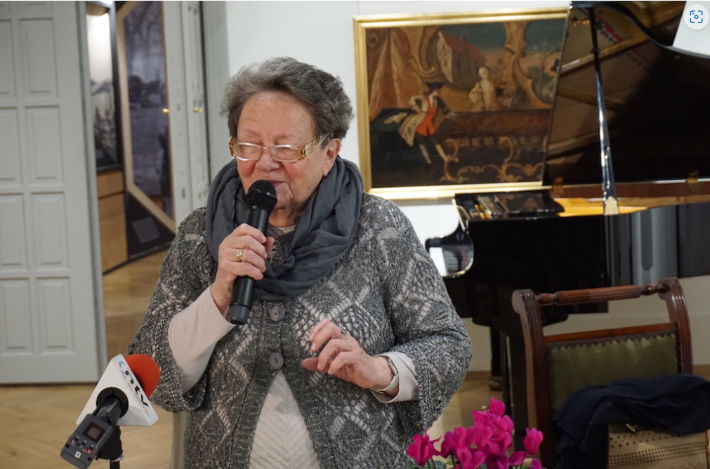 Anna Totoń
