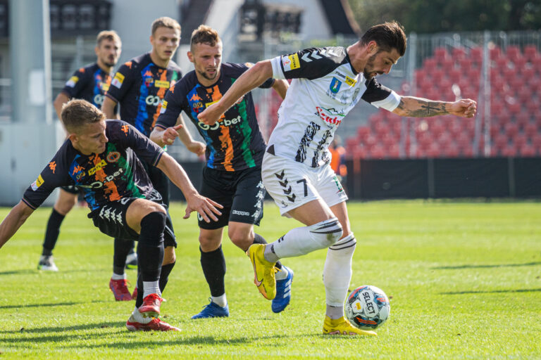 Chrobry popsuł debiut trenera Sandecji [fotorelacja]