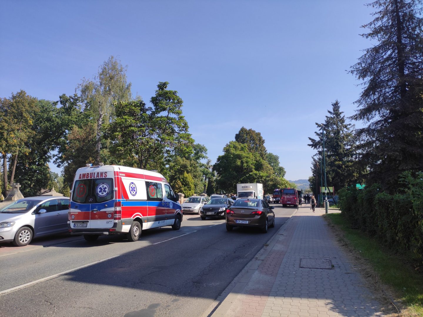 Akcja ratunkowa na cmentarzu, Nowy Sącz