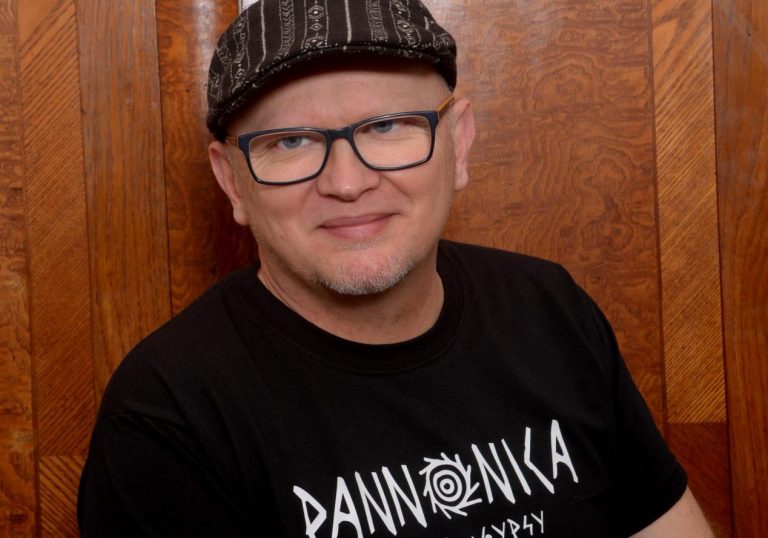 Knapik namawia mieszkańców: bojkotujcie kartę nowosądeczanina!