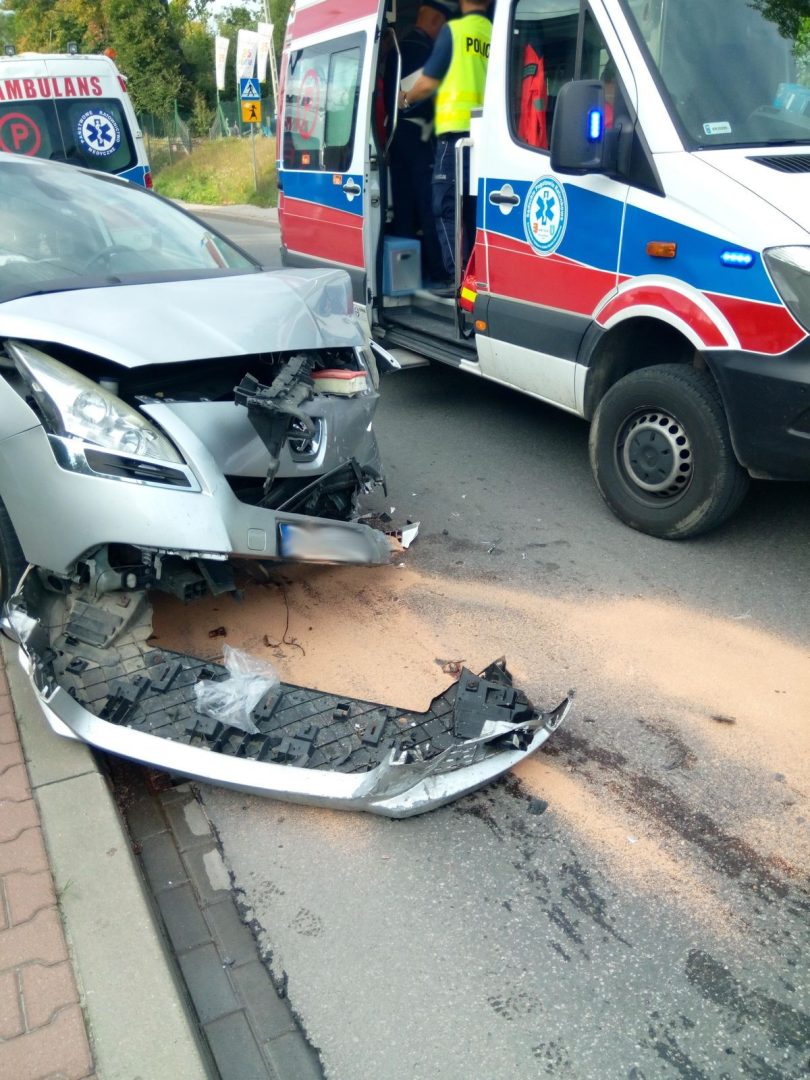 Zderzenie na ul. Nawojowskiej w Nowym Sączu