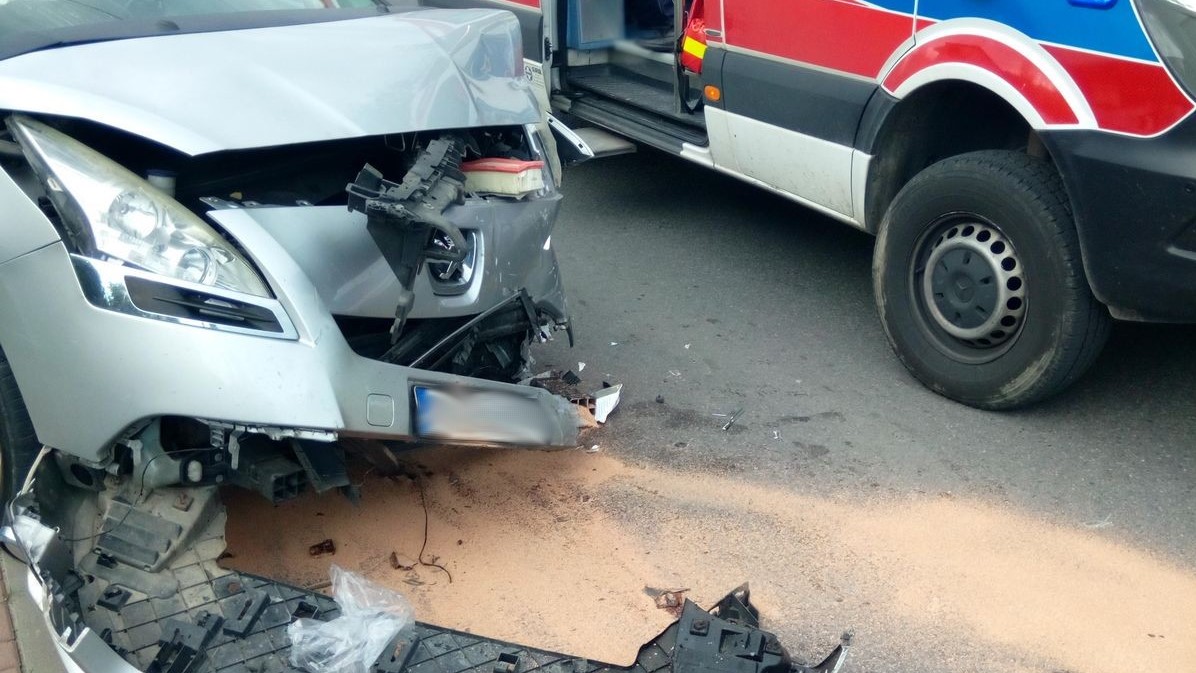 Zderzenie na ul. Nawojowskiej w Nowym Sączu
