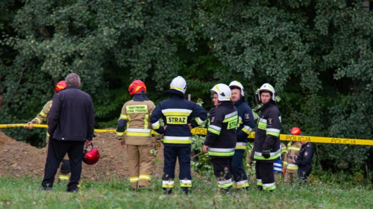 Tragiczny wypadek podczas wykopywania studni. Nie żyje 66-latek