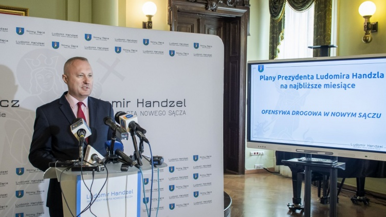 Nowy Sącz. Ludomir Handzel przedstawił plan inwestycji drogowych