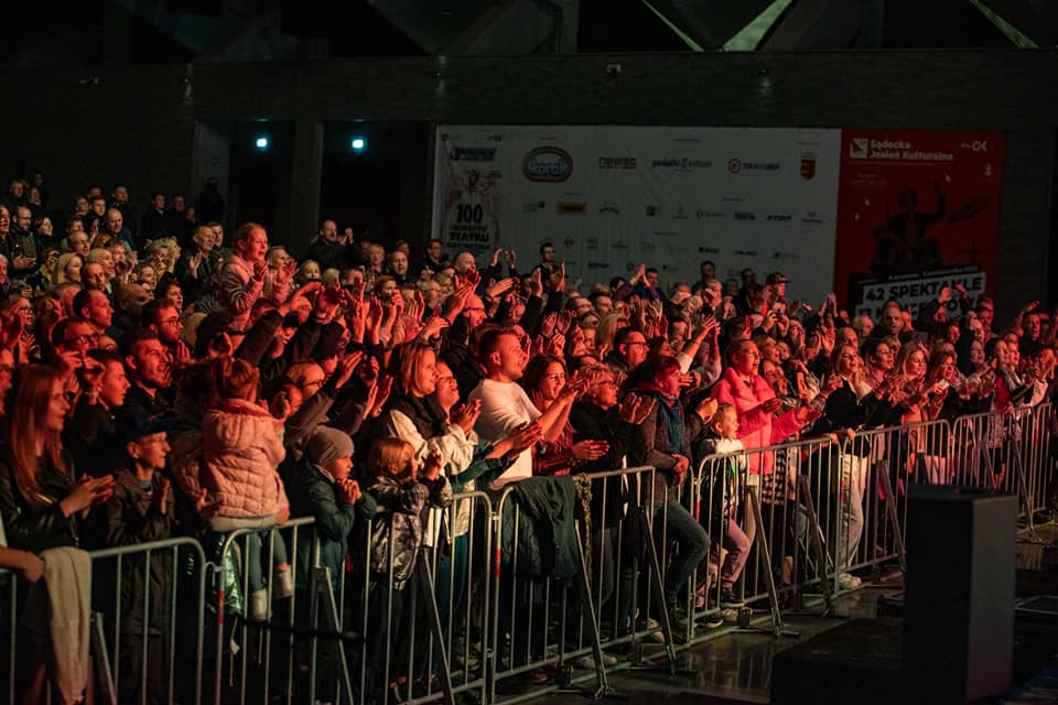 golec uorkiestra, koncert, nowy sącz