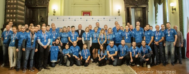 Ponad 700 rowerzystów wykręciło 250 tysięcy kilometrów dla Nowego Sącza