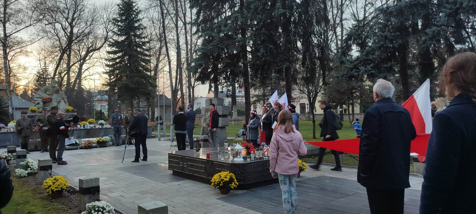 Święto Niepodległości, 11 listopada, Aktywiści Nowy Sącz