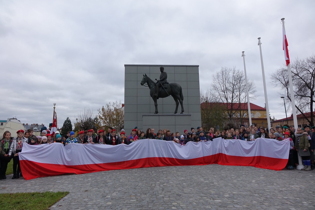 Rajd na Węgielnik, 11 listopada Święto Niepodległości
